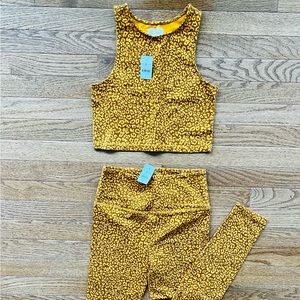 Lou & Gray tank and legging set size xs